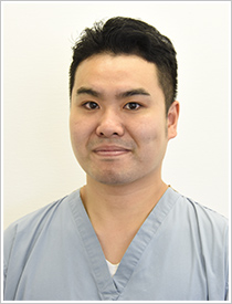 歯科医師 足立